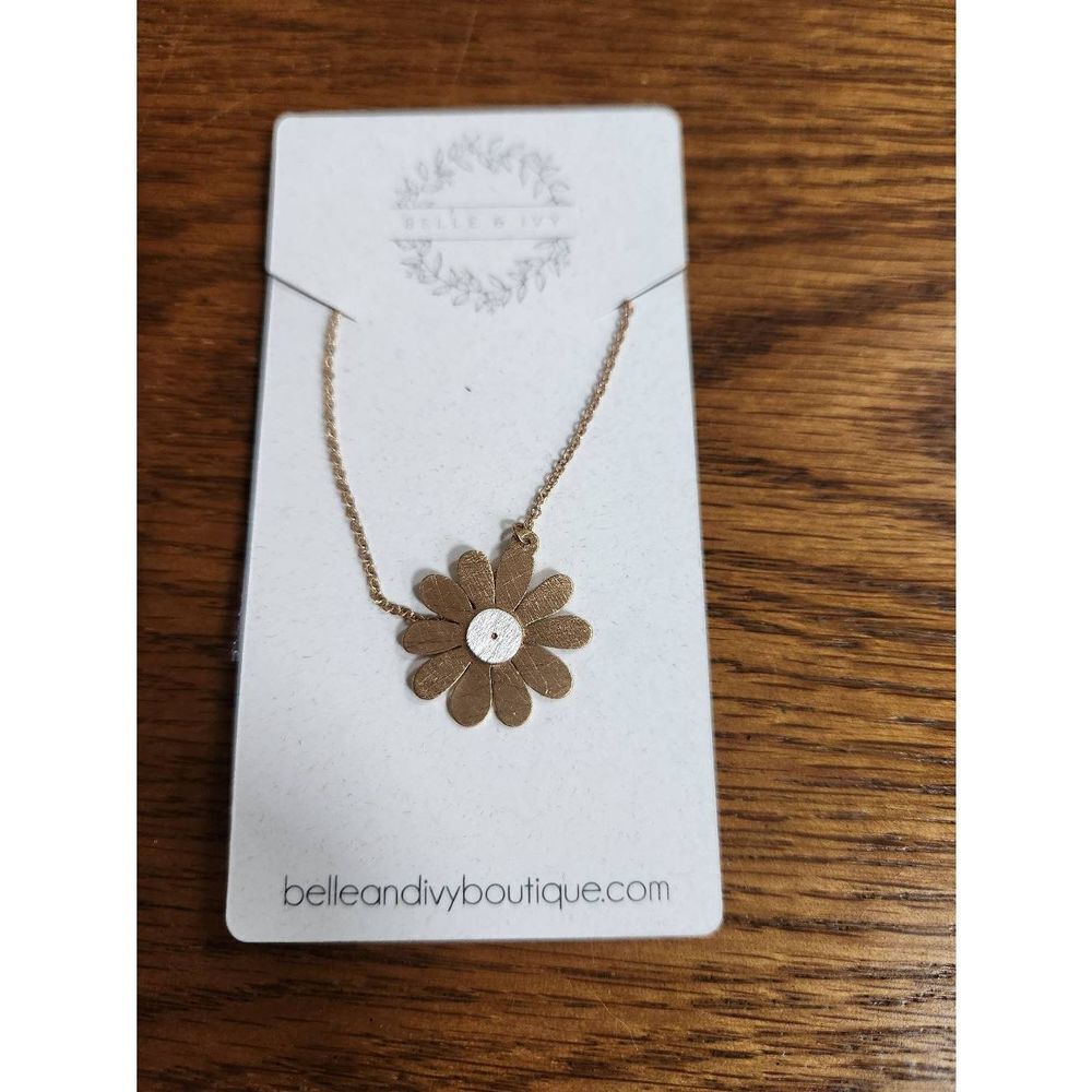 GolD and Silver Flower Pendant Necklace